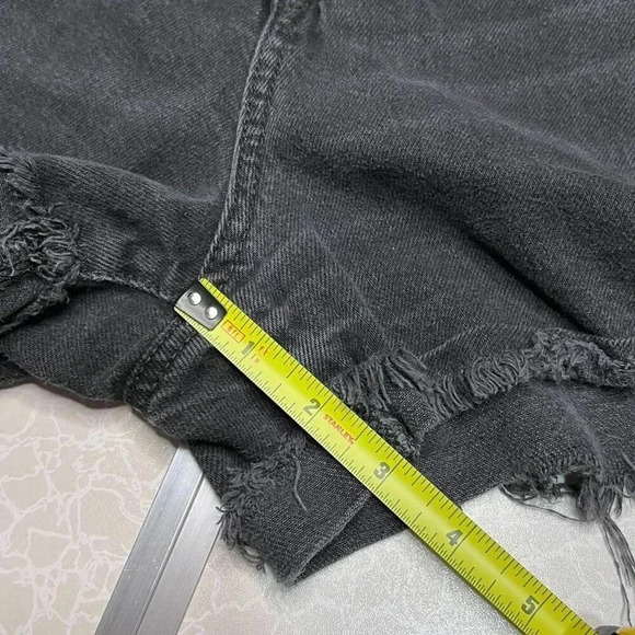 AEROPOSTALE Mom Short Black High Rise Ripped Jean Shorts Curvy Distressed SZ12 - Picture 9 of 9